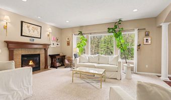 4338 Trail E Dr NE, Ada, MI 49301