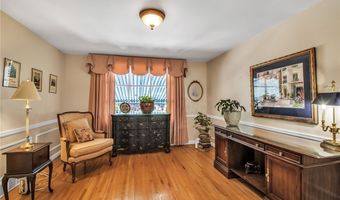 92 Dan Troy Dr, Amherst, NY 14221