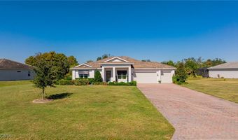 2091 Hickeys Creekside Dr, Alva, FL 33920