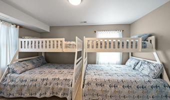 212 25th St, Avalon, NJ 08202
