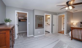 96 Pond View Dr, Auburn, NH 03032