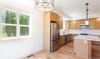106 3rd St, Alberton, MT 59820