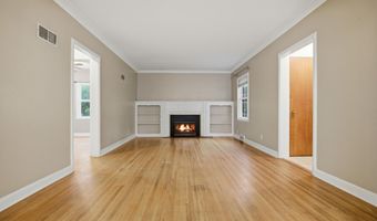 1424 S Main St, Aberdeen, SD 57401