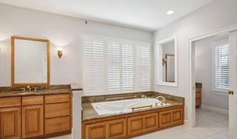 8802 NORTHERN SPRUCE Ln, Alexandria, VA 22309