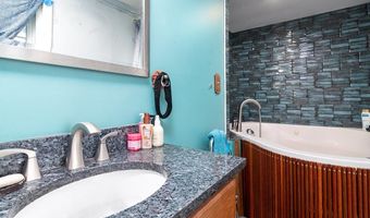 661 Washington St, Coventry, RI 02816