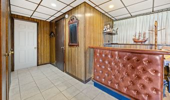 10 Brightwood Ln, Branford, CT 06405