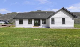 605 Rosewood Dr, Bellevue, ID 83313