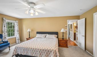 10 STEFFIE Dr, Bear, DE 19701