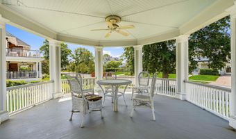 211 Cedar Ave, Allenhurst, NJ 07711