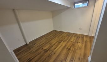 2 Dixon Rd, Danbury, CT 06811