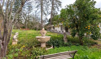 506 La Tierra Dr, Angwin, CA 94508