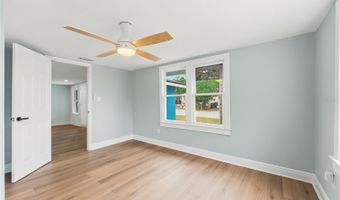 616 LIME St, Auburndale, FL 33823