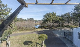 8755 LAKE St, Rockaway Beach, OR 97136