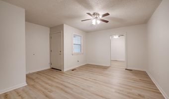 6823 Foxfire Dr, Benton, AR 72019