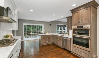 3 Victoria Rdg, Amherst, NH 03031