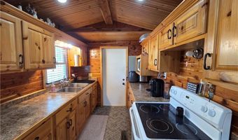 131 W 5th St, Adrian, MO 64720