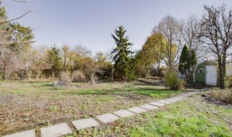 1849 W Spring Ridge Dr, Arlington Heights, IL 60004