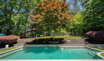 265 Oakhurst Leaf Dr, Alpharetta, GA 30004
