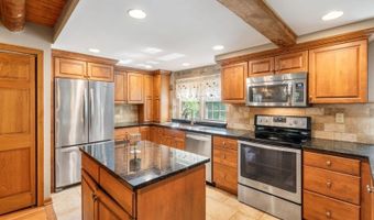 10 Pond Hollow Rd, Alloway, NJ 07461