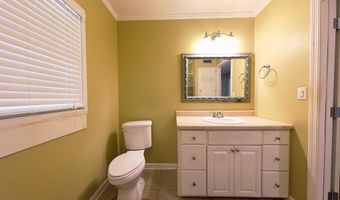 910 Pine St, Bainbridge, GA 39819