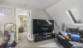 9 Pleasant St, Bath, ME 04530
