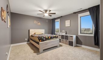 5587 Deer Hollow Rd, Auburn, IN 46706