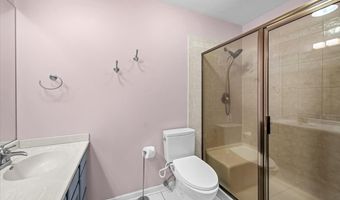 39867 N Harbor Ridge Dr, Antioch, IL 60002