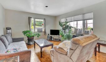 4028 Ledgewood Dr, Cincinnati, OH 45229