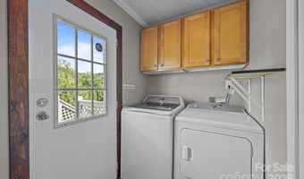 382 Onteora Blvd, Asheville, NC 28803