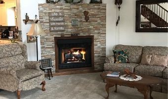 61 Mannon Dr, Alum Creek, WV 25003