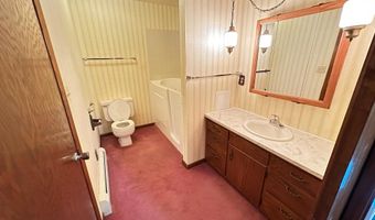 1215 NE 24th Ave, Aberdeen, SD 57401
