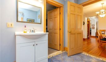 5075 Old Post Rd, Charlestown, RI 02813