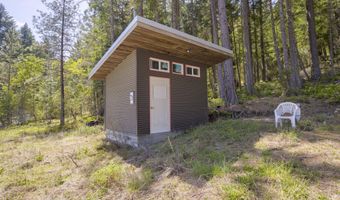 2799 Quines Creek Rd, Azalea, OR 97410