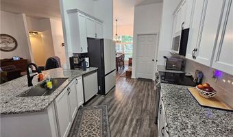 121 Roxbury Ct, Advance, NC 27006