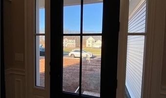 35 Primrose Ln, Cromwell, CT 06416