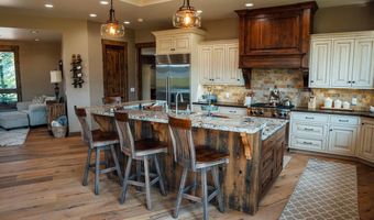 29 WHITE POINT Rd, Cora, WY 82925
