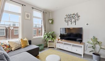 181 E REED Ave 304, Alexandria, VA 22305
