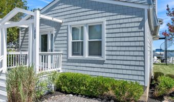 1069 SHORE ACRES Rd, Arnold, MD 21012
