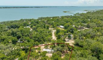 625 Maple St, Alligator Point, FL 32346