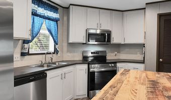 317 Pooshee Plantation Way, Bonneau, SC 29431