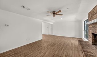 121 Meadow Ln, Aledo, TX 76008