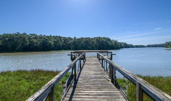 24324 ADAMS HILL Dr, Accomac, VA 23301