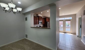 208 W HYDE St, Arlington Heights, IL 60005