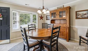 2 Westminster Dr, Asheville, NC 28804