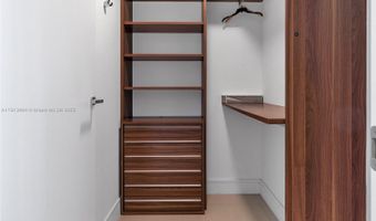 3250 NE 188th St 703, Aventura, FL 33180