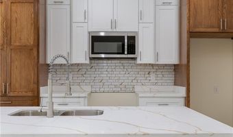 613 Tower Oak Dr, Alamo, TX 78516