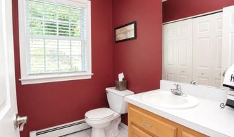 4 Rockledge Ln, Canton, CT 06019