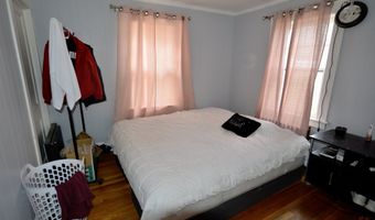 12 Division St, Danbury, CT 06810