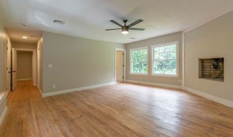 575 North St, Agawam, MA 01030
