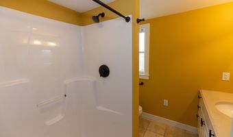 135 Middlesex Ave, Chester, CT 06412